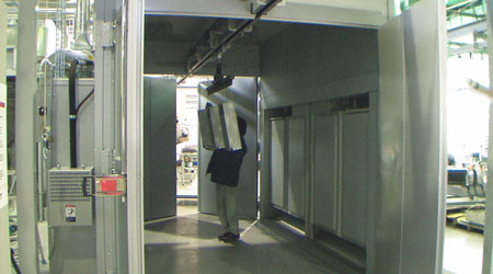 吊掛生產線 通過型（手動式） 爐內內部